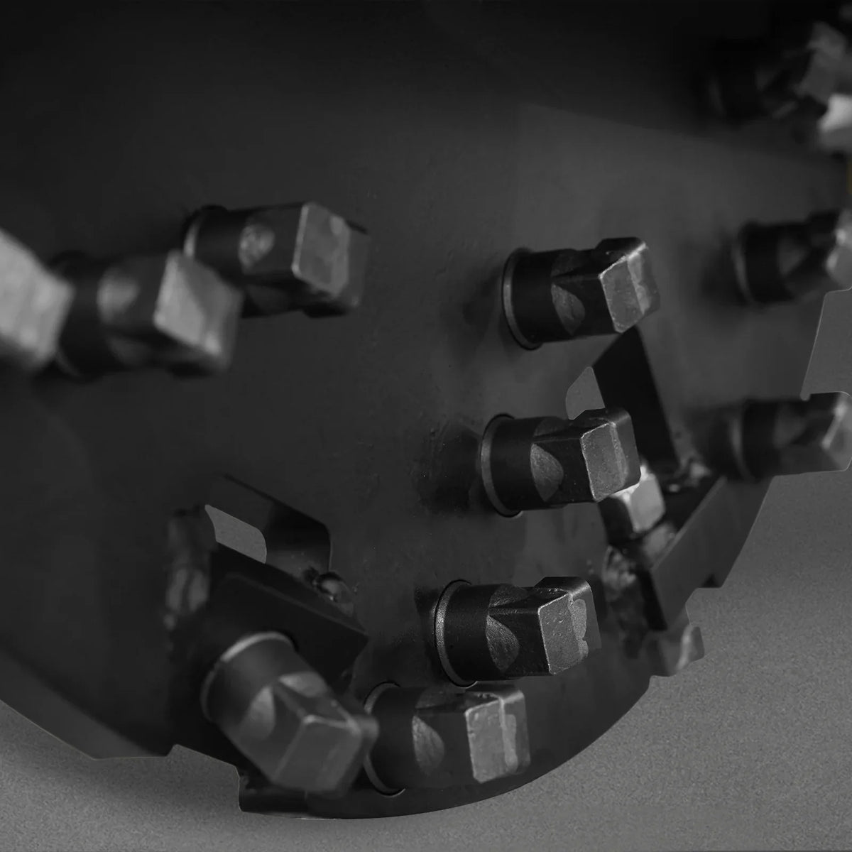 3-Point Hitch PTO Stump Grinder with 34 Carbide Teeth (PTO Shaft Included with Slip Clutch),  for 15-45HP Tractor,  SG24