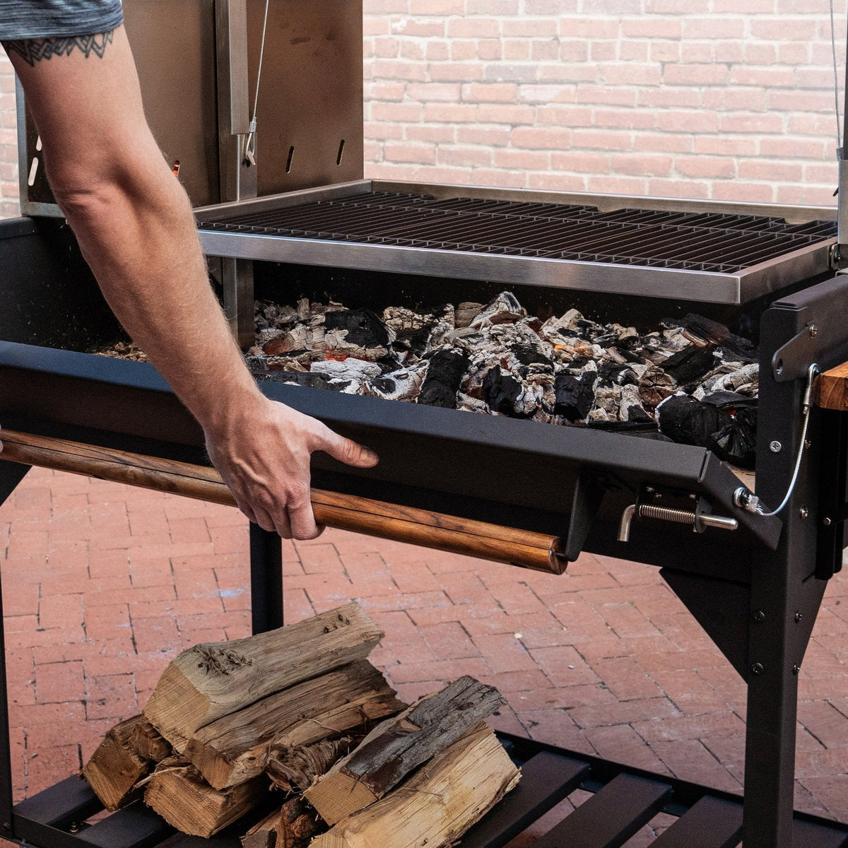 Premium Argentine/Santa Maria BBQ Grill with Wood Fire and Charcoal Grill