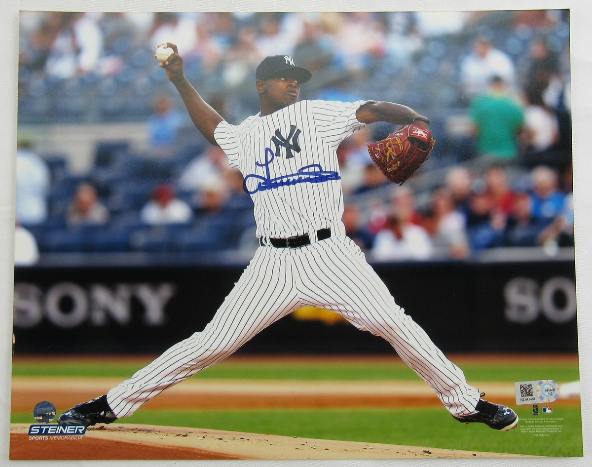 Luis Severino Signed Auto 8x10 Photo MLB Hologram