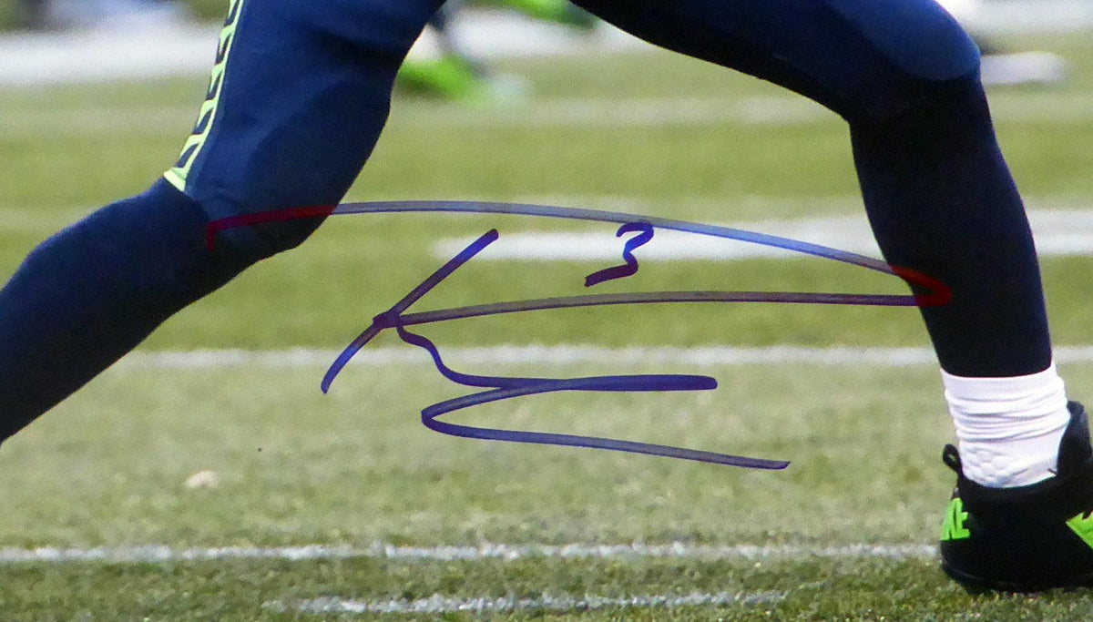 Russell Wilson Autographed 16x20 Photo Seattle Seahawks RW Holo Stock #95142