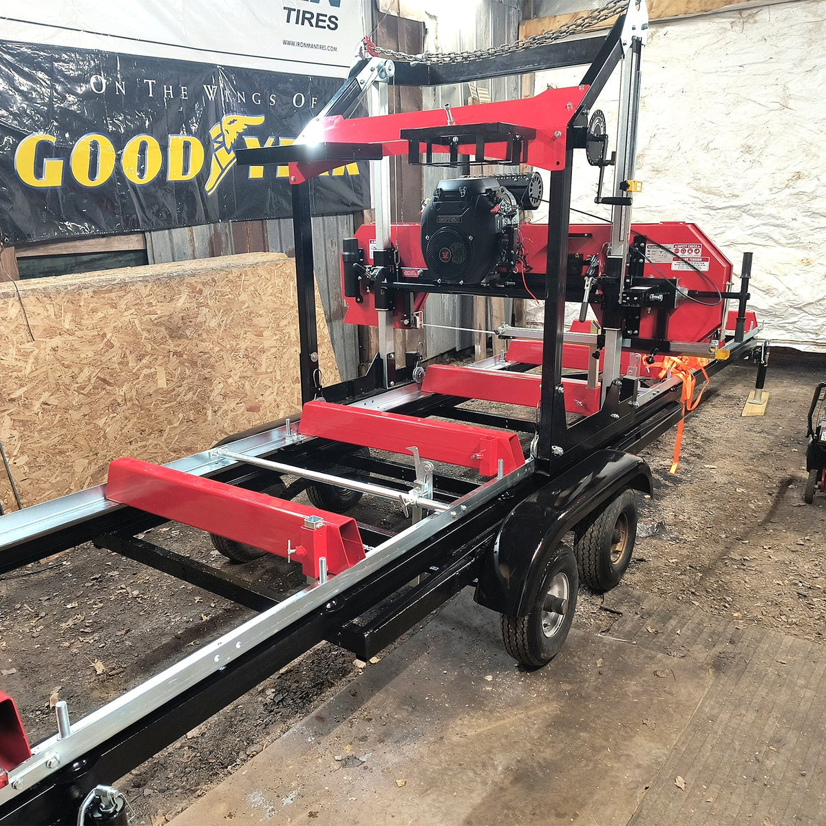 MechMaxx 36" MAX Portable Sawmill,  750cc 25HP ZONSEN V-Twin Engine,  36" Board Width,  20' Track Length ( 10 x Blades Included ) SM36MAX