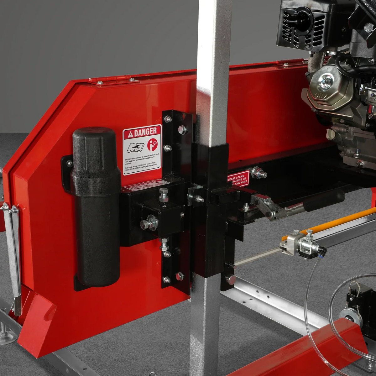 32" Portable Sawmill (5 x Blades Included),  420cc 15HP E-Start Gasoline Engine,  26.5" Board Width,  20' Track Length (13' Track Length + 6.4' Track Extension Included) ,  SM-32